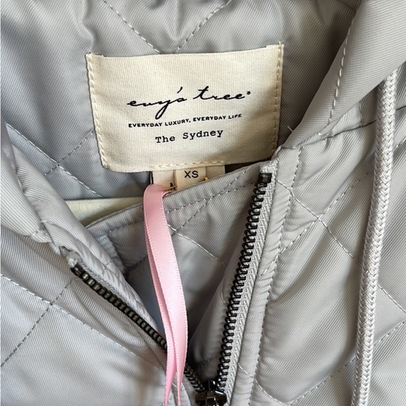 Brand new Evy’s Tree Sydney jacket. Size Xs. - Picture 2 of 2